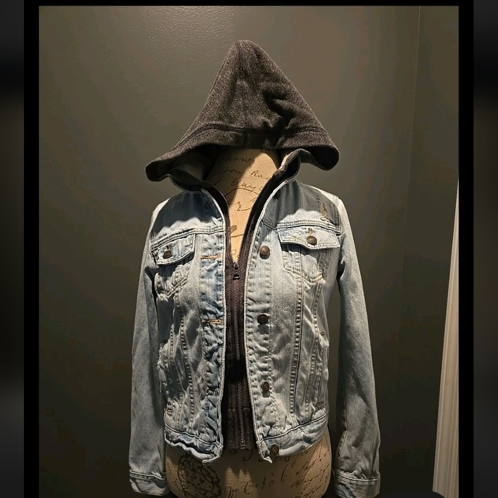 Vintage Y2k Abercrombie & Fitch  Size S Blue Jean Denim Jacketw/Hood Distressed